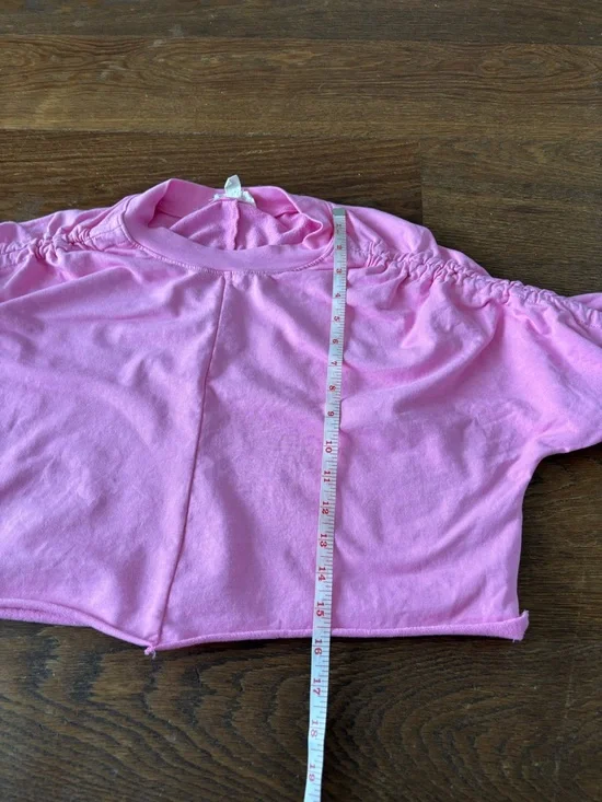 OPEN EDIT Ruched Sleeve Cropped Sweatshirt Pink Crayon - Picture 9 of 9